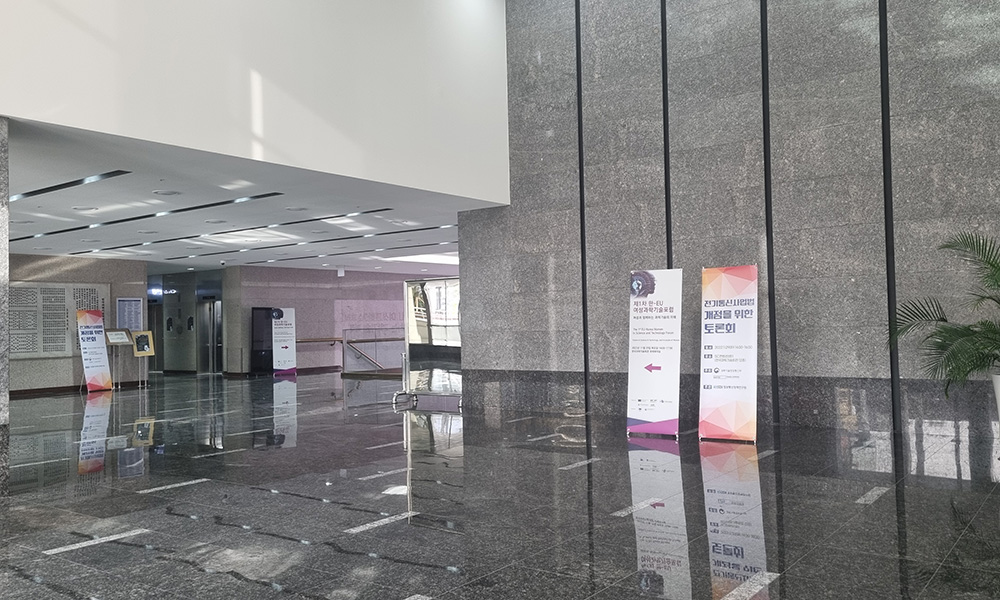 1층-로비_02.jpg